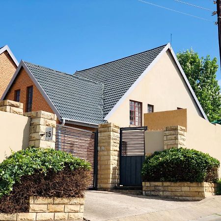 Blue Crane Guesthouse Maseru Eksteriør bilde